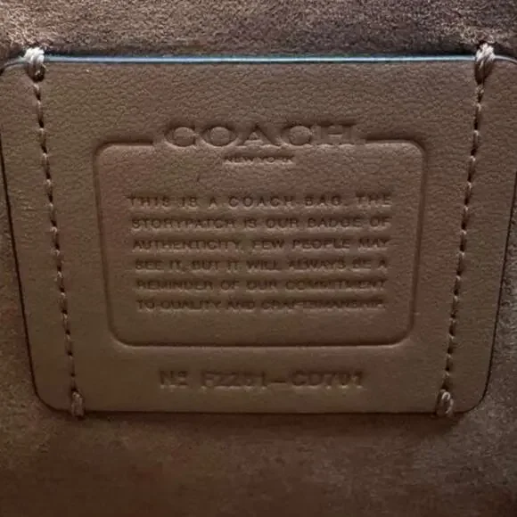 Coach Grace Carryall Signature Canvas Bag - Picture 8 of 8